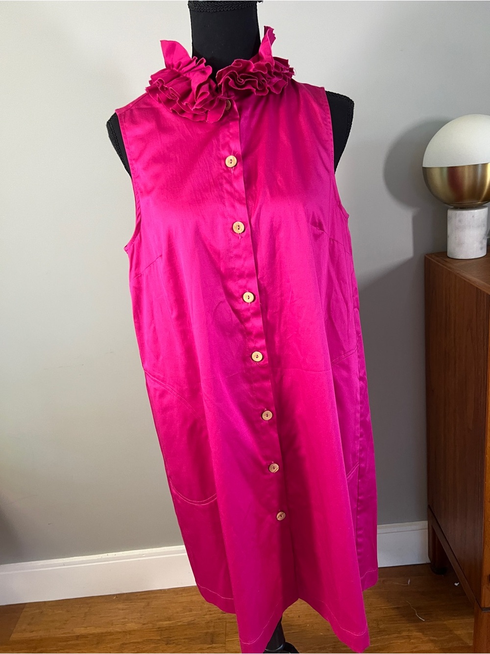 Sara Campbell Fuschia Button Down Kaylie Dress Sz M NWT - Picture 2 of 11